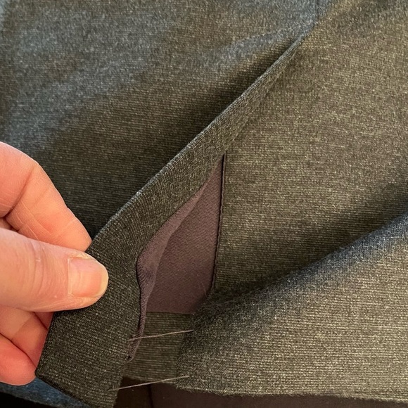 Micheal Kors size 10 gray pencil skirt back zip front zip pockets NWOT - Picture 10 of 10